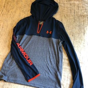 Boys Under Armor hoodie pullover MEDIUM